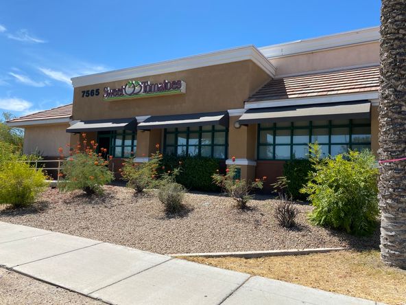 6,901 SF Former Sweet Tomatoes